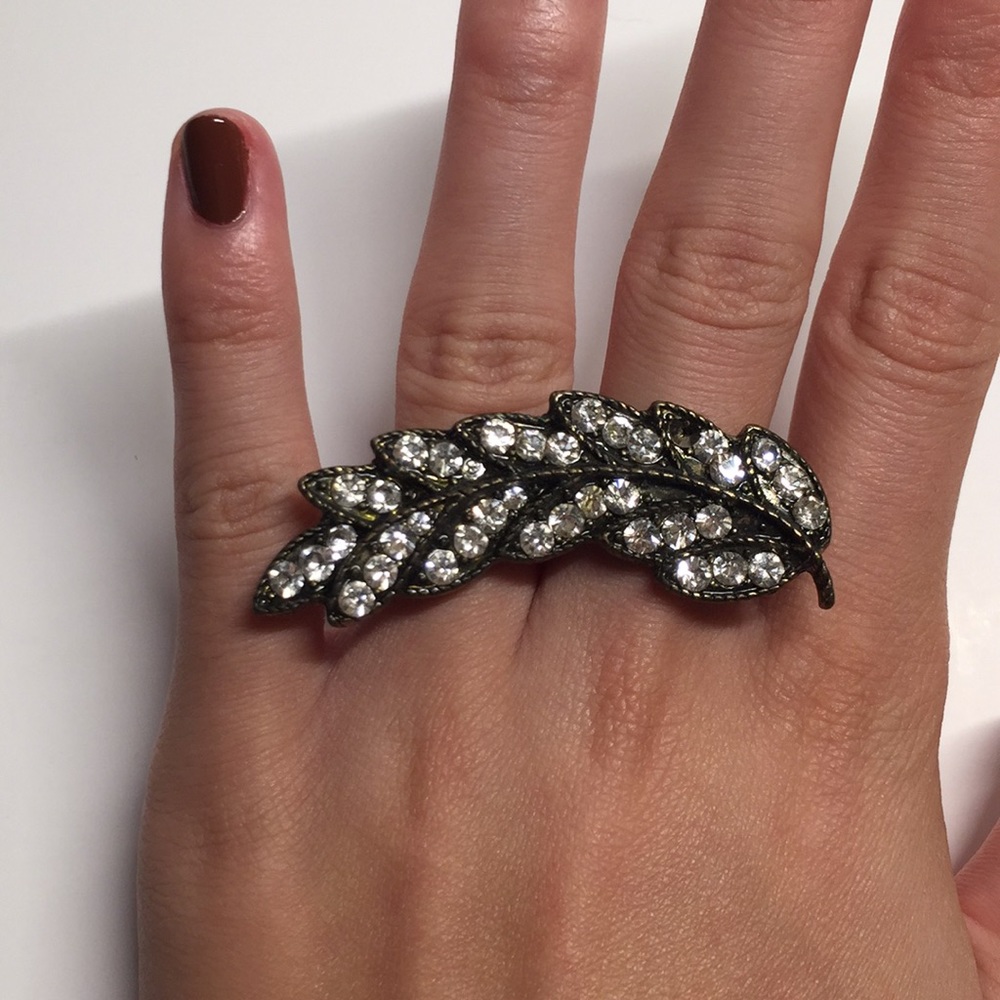 Two Hole Leaf Ring